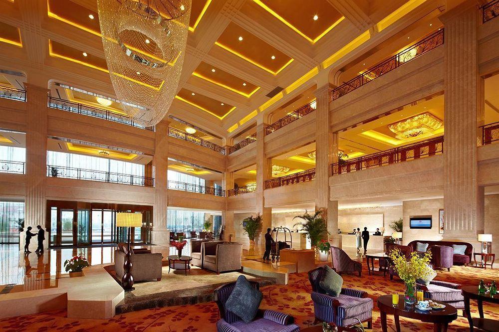 Jurong Yukun New Century Hotel Jiangsu Exterior foto